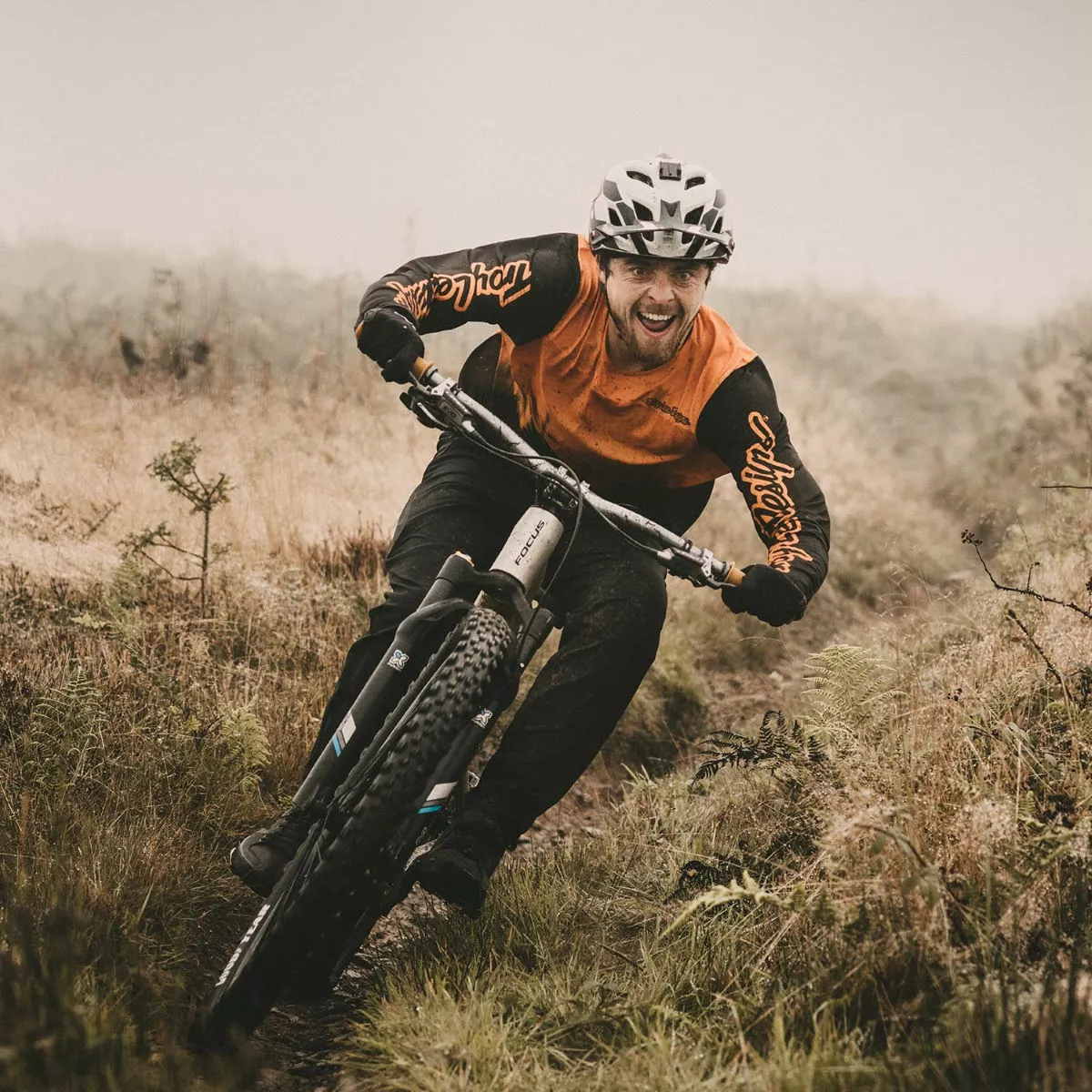 Goodyear Newton MTF Downhill Tubeless Complete Tyre - Image 3