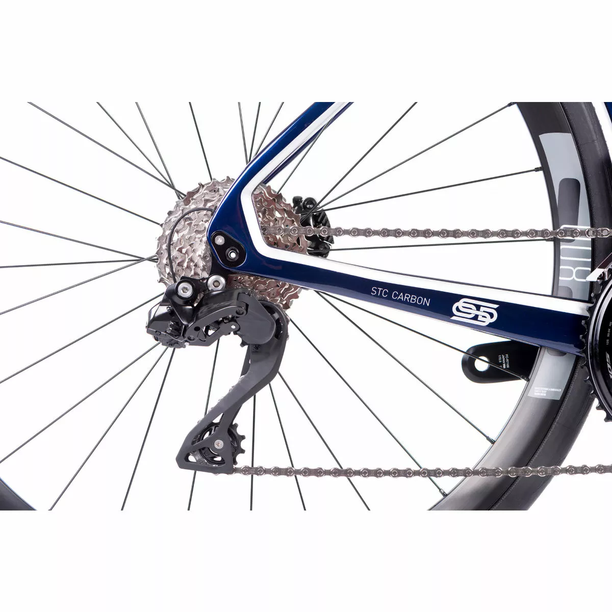 Orro Venturi STC 105 Di2 R800DB Road Bike (2023) - Image 8