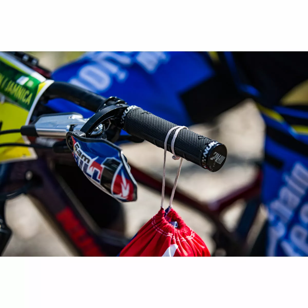 Nukeproof Sam Hill Enduro Race Grip Super Soft - Image 8